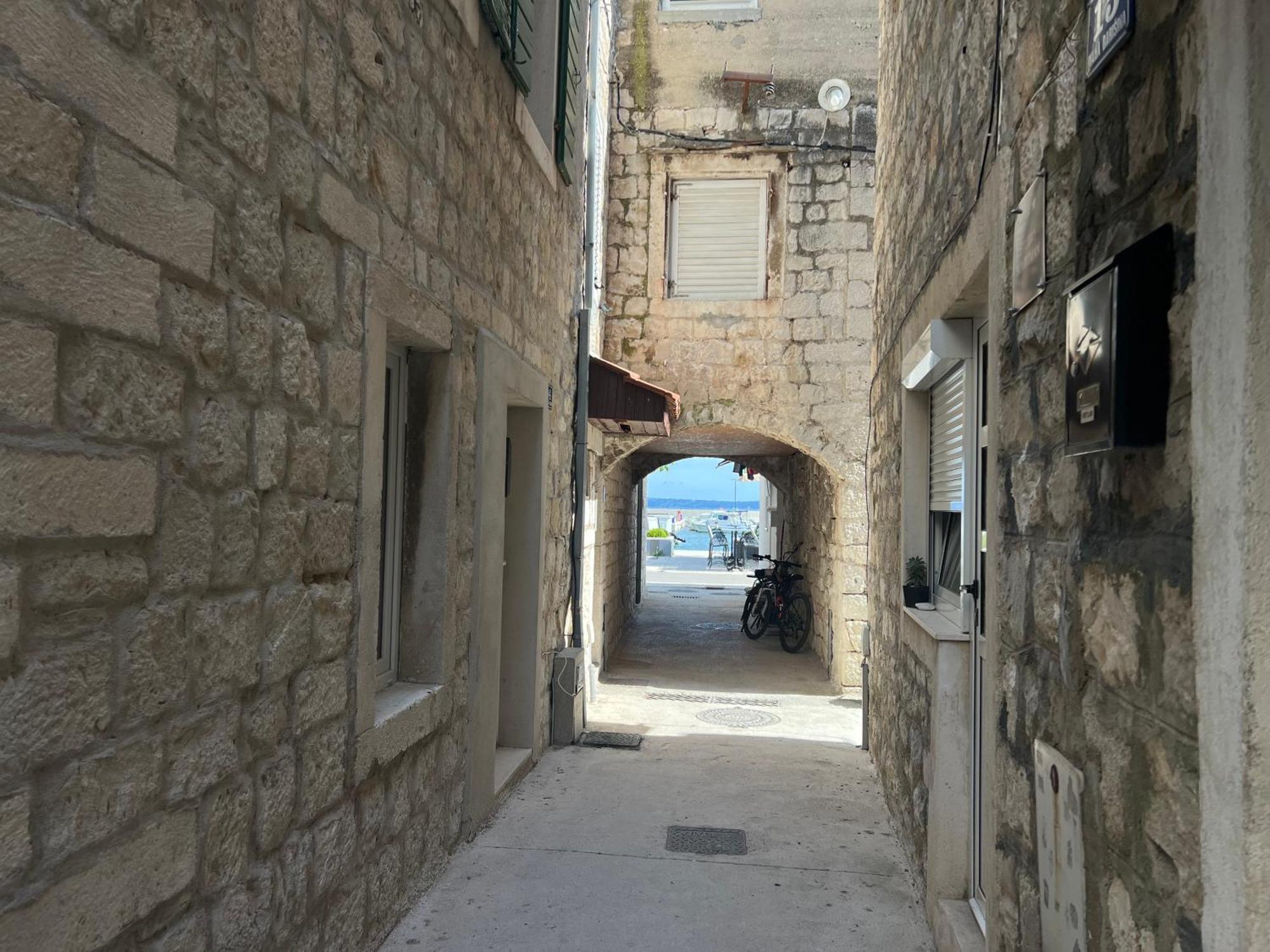 Apartman Lucijan Kaštela Esterno foto