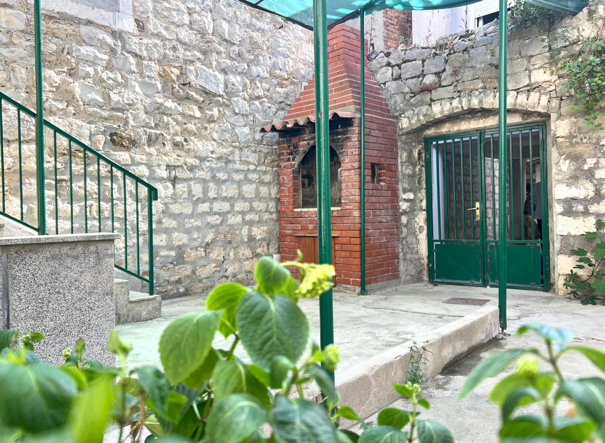 Apartman Lucijan Kaštela Esterno foto